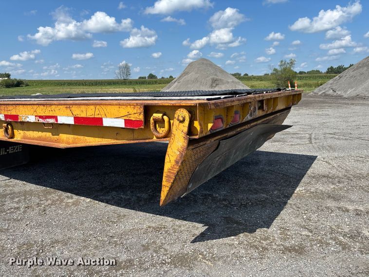 image for item DZ4659 1992 Trail-Eze PLP20T31 tilt deck equipment trailer