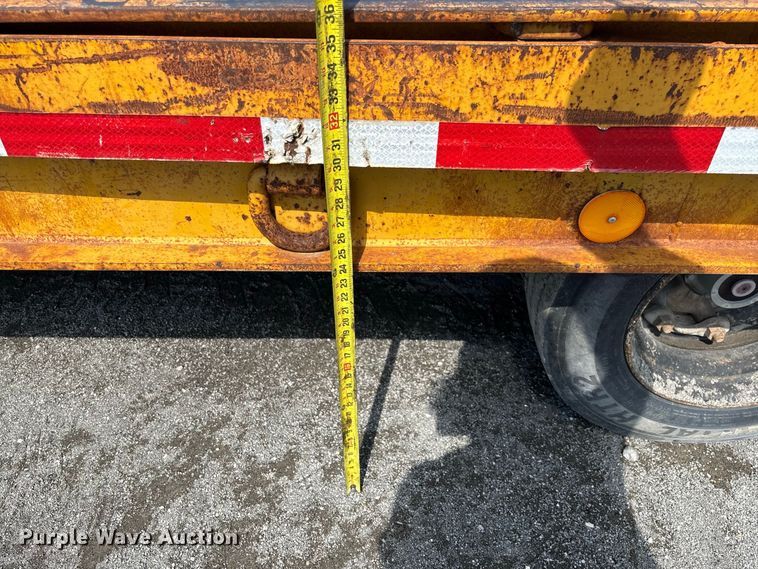 image for item DZ4659 1992 Trail-Eze PLP20T31 tilt deck equipment trailer