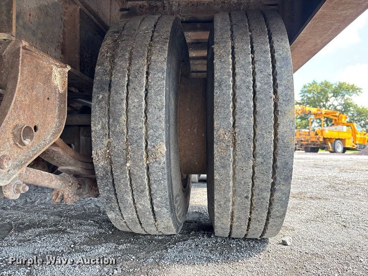 image for item DZ4659 1992 Trail-Eze PLP20T31 tilt deck equipment trailer
