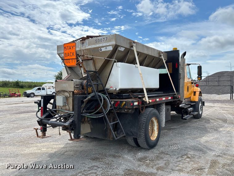 image for item DZ4660 2006 International 7400 Crew Cab dump flatbed truck