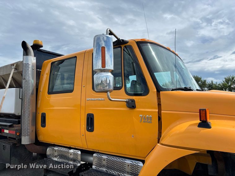 image for item DZ4660 2006 International 7400 Crew Cab dump flatbed truck