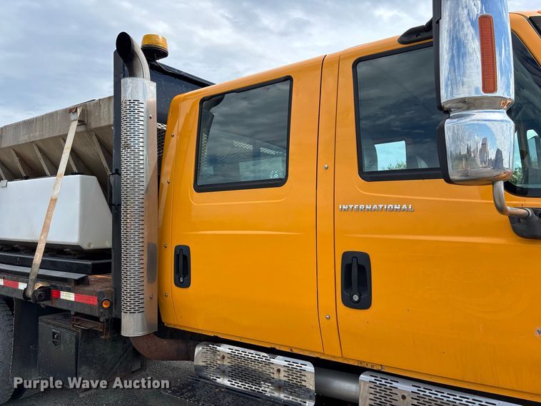 image for item DZ4660 2006 International 7400 Crew Cab dump flatbed truck