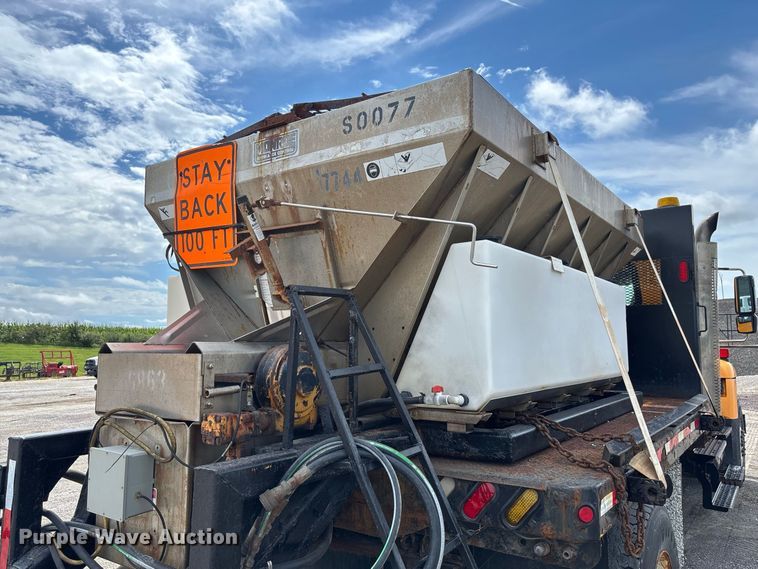image for item DZ4660 2006 International 7400 Crew Cab dump flatbed truck