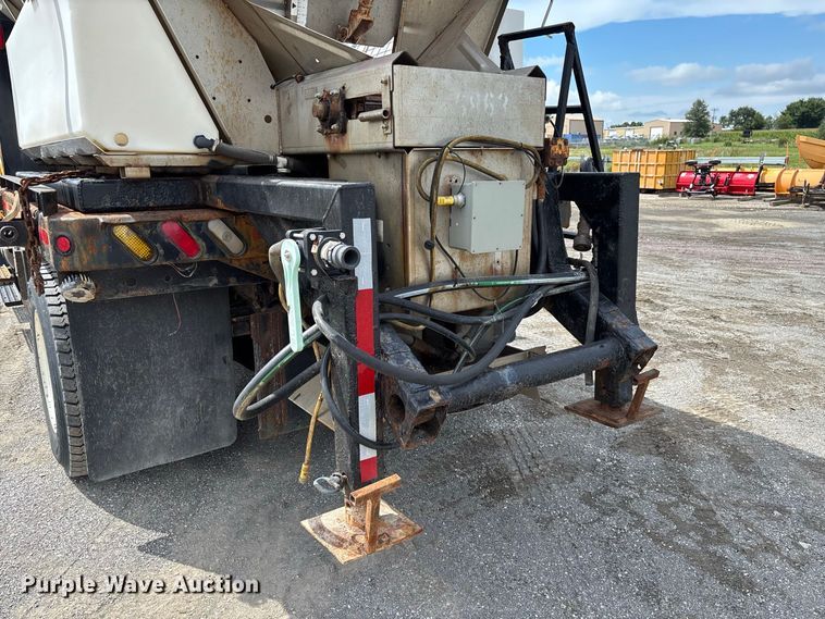image for item DZ4660 2006 International 7400 Crew Cab dump flatbed truck