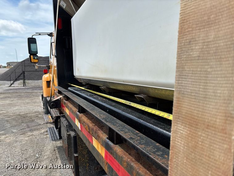 image for item DZ4660 2006 International 7400 Crew Cab dump flatbed truck