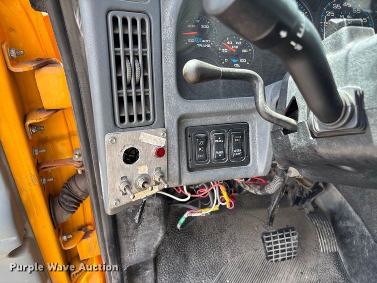 image for item DZ4660 2006 International 7400 Crew Cab dump flatbed truck