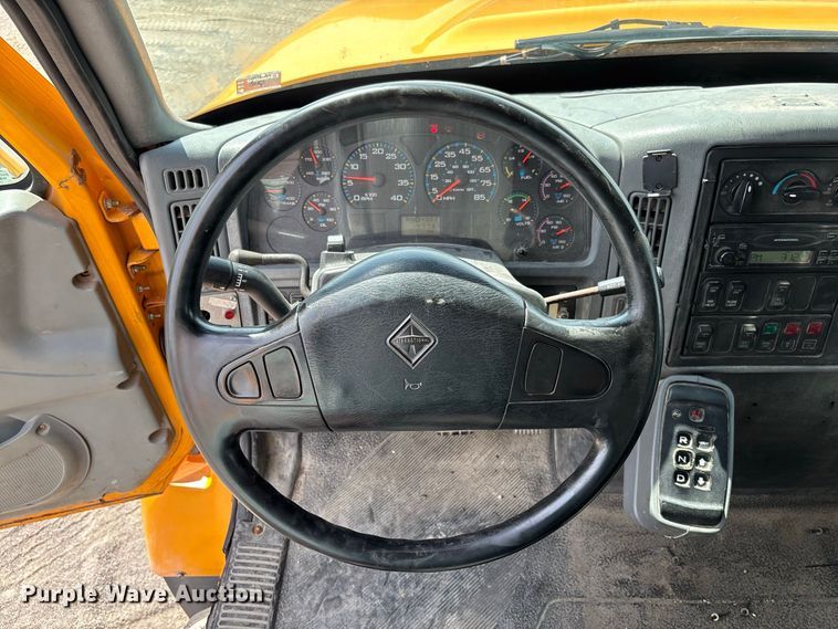 image for item DZ4660 2006 International 7400 Crew Cab dump flatbed truck
