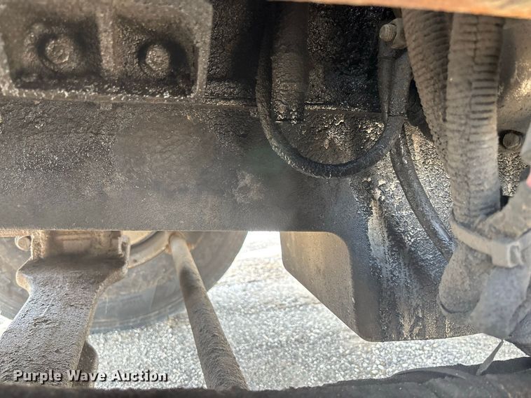 image for item DZ4660 2006 International 7400 Crew Cab dump flatbed truck