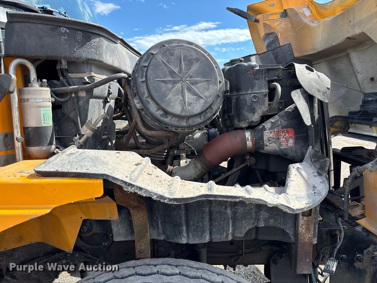 image for item DZ4660 2006 International 7400 Crew Cab dump flatbed truck
