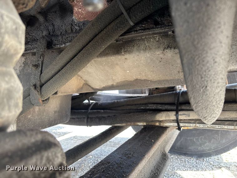 image for item DZ4660 2006 International 7400 Crew Cab dump flatbed truck