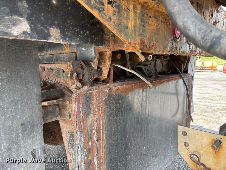 image for item DZ4660 2006 International 7400 Crew Cab dump flatbed truck