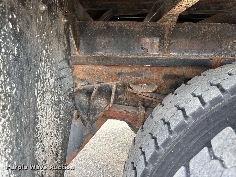 image for item DZ4660 2006 International 7400 Crew Cab dump flatbed truck