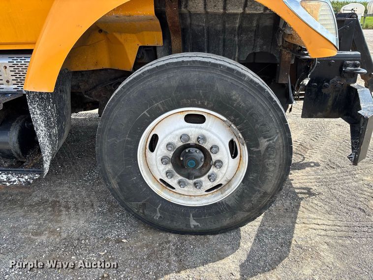 image for item DZ4660 2006 International 7400 Crew Cab dump flatbed truck