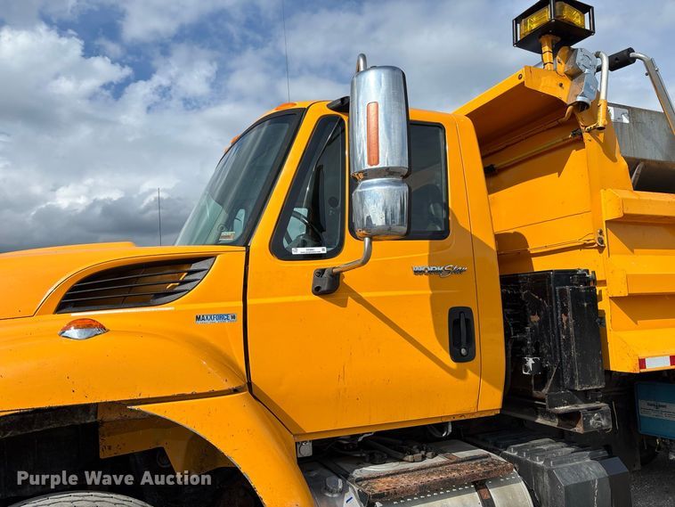 image for item DZ4661 2010 International WorkStar 7500 dump truck
