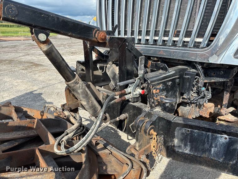 image for item DZ4661 2010 International WorkStar 7500 dump truck
