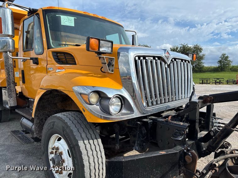 image for item DZ4661 2010 International WorkStar 7500 dump truck