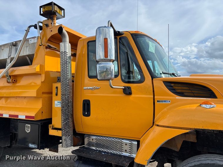 image for item DZ4661 2010 International WorkStar 7500 dump truck