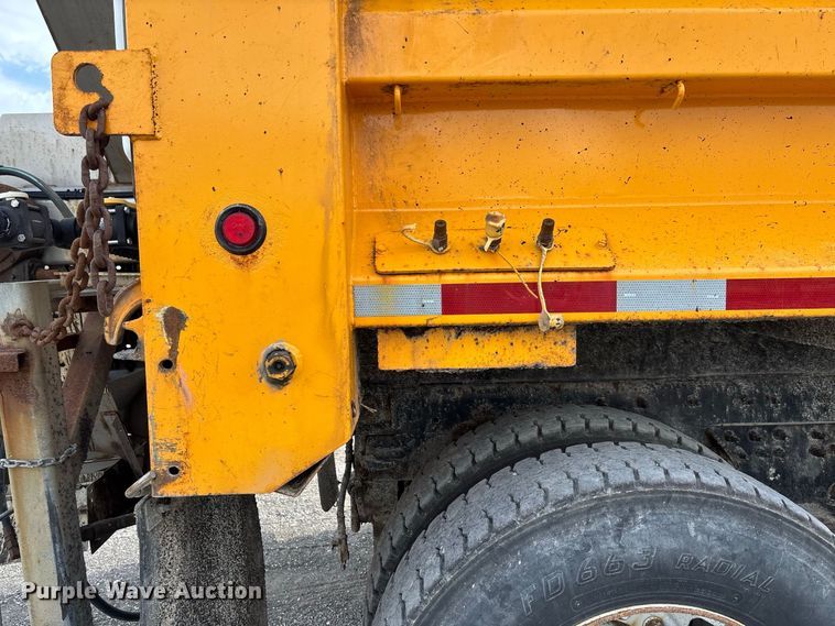 image for item DZ4661 2010 International WorkStar 7500 dump truck