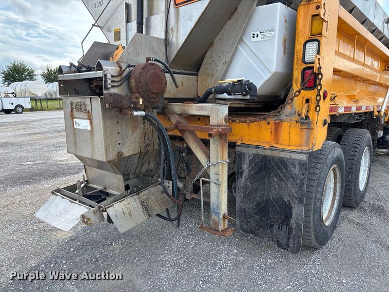 image for item DZ4661 2010 International WorkStar 7500 dump truck