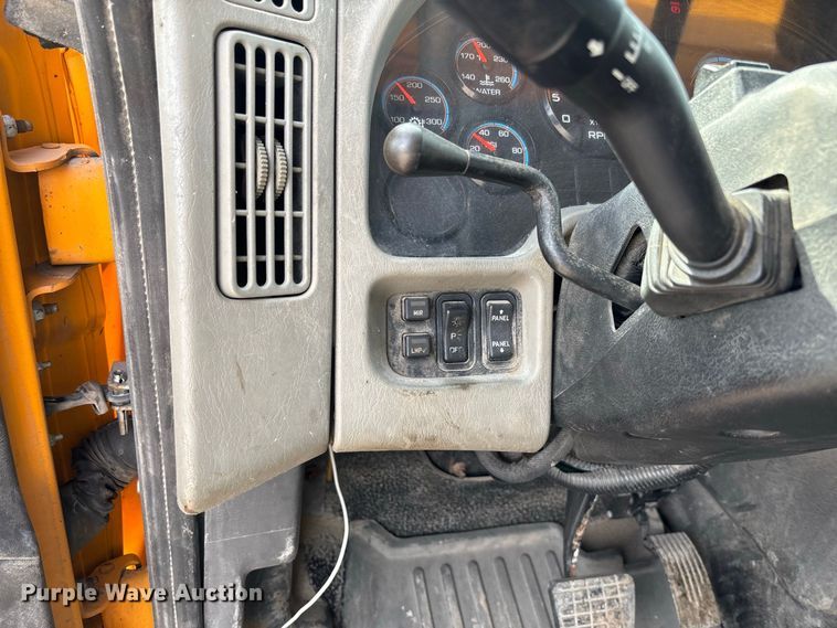 image for item DZ4661 2010 International WorkStar 7500 dump truck