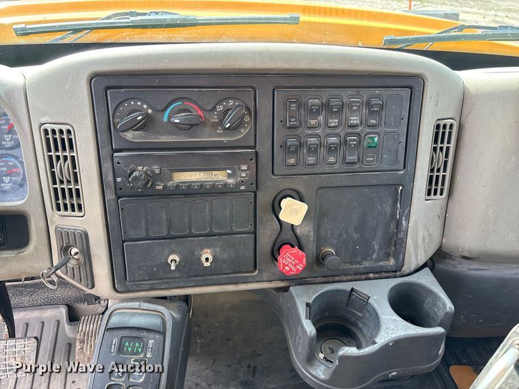 image for item DZ4661 2010 International WorkStar 7500 dump truck