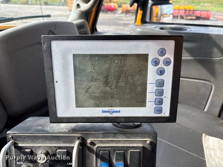 image for item DZ4661 2010 International WorkStar 7500 dump truck