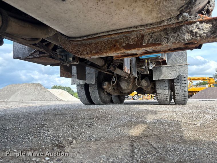 image for item DZ4661 2010 International WorkStar 7500 dump truck