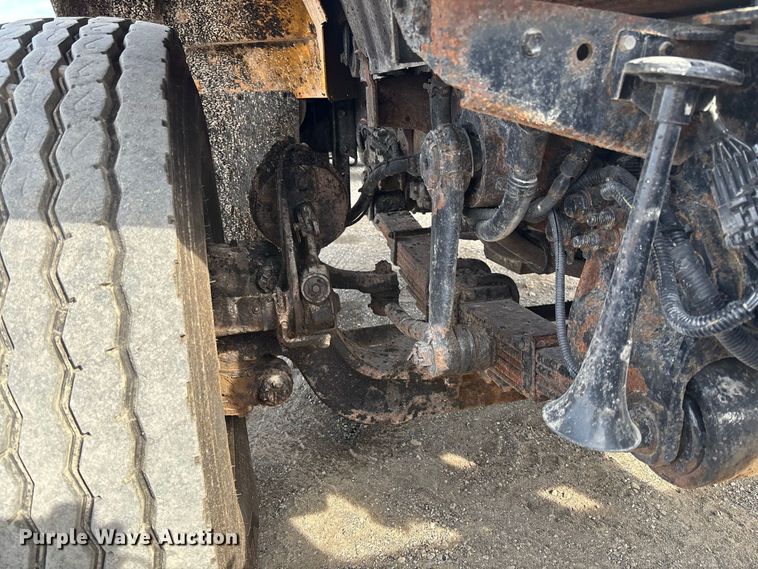 image for item DZ4661 2010 International WorkStar 7500 dump truck