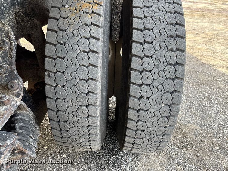 image for item DZ4661 2010 International WorkStar 7500 dump truck