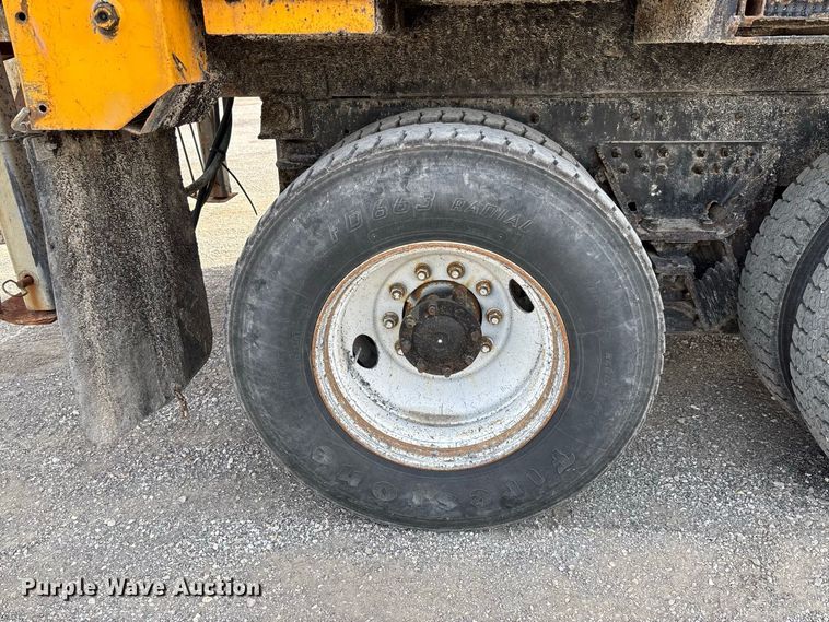 image for item DZ4661 2010 International WorkStar 7500 dump truck