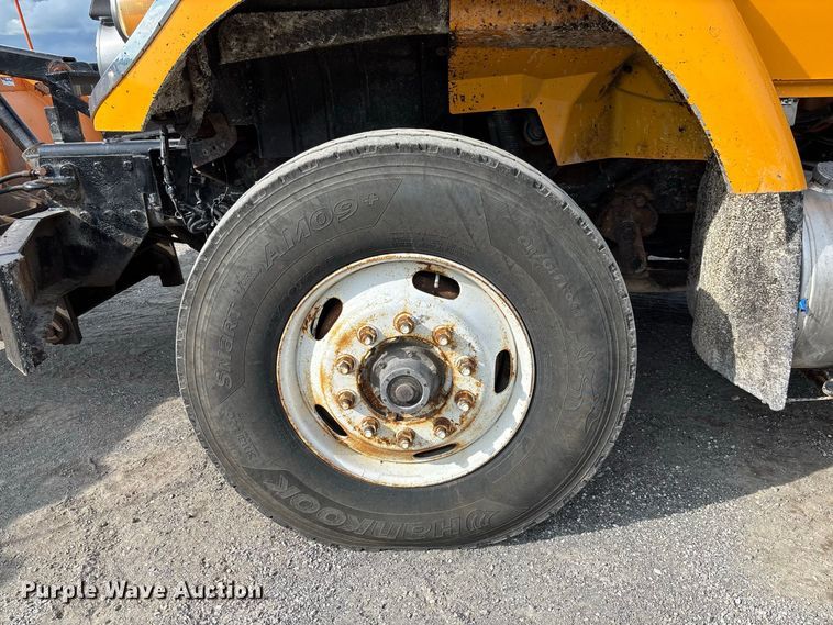 image for item DZ4661 2010 International WorkStar 7500 dump truck