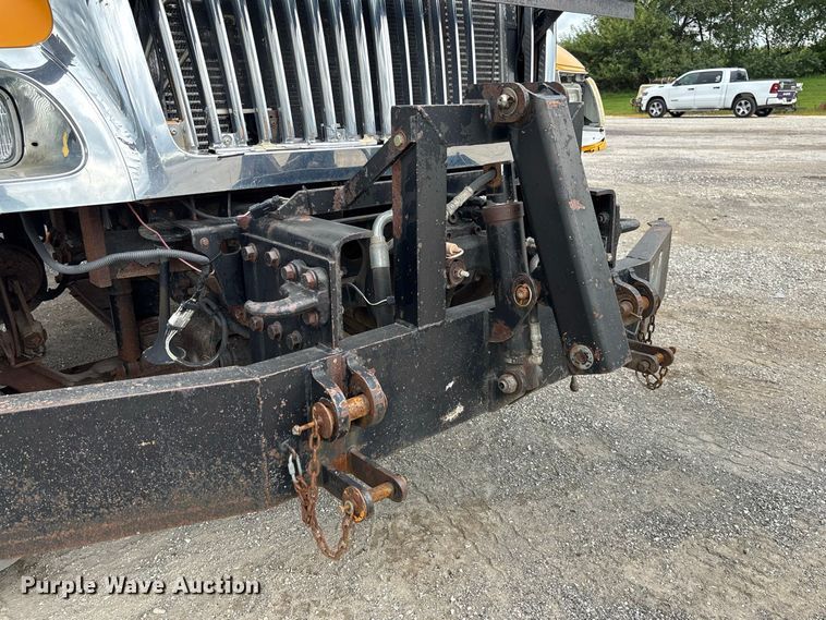 image for item DZ4662 2006 International 7400 dump truck
