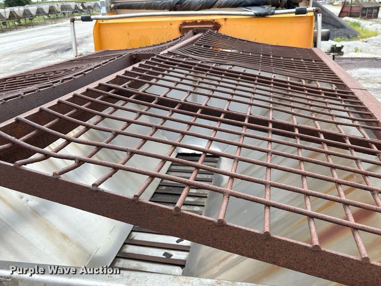 image for item DZ4662 2006 International 7400 dump truck