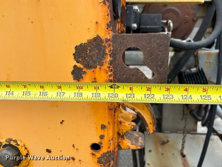 image for item DZ4662 2006 International 7400 dump truck