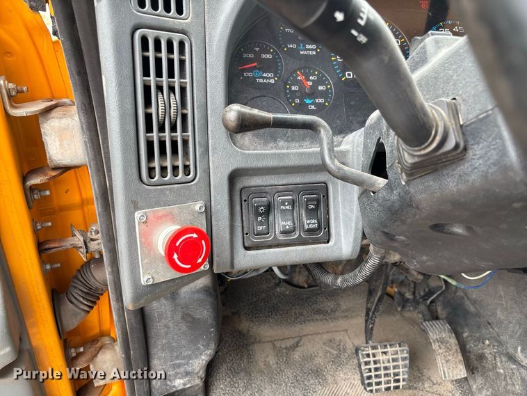 image for item DZ4662 2006 International 7400 dump truck