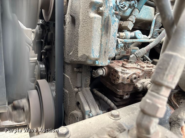 image for item DZ4662 2006 International 7400 dump truck