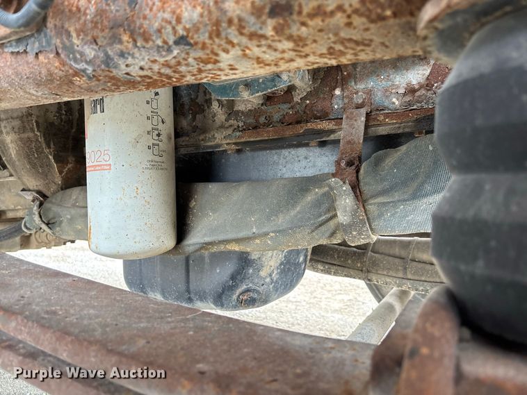 image for item DZ4662 2006 International 7400 dump truck