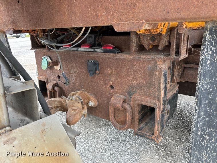 image for item DZ4662 2006 International 7400 dump truck