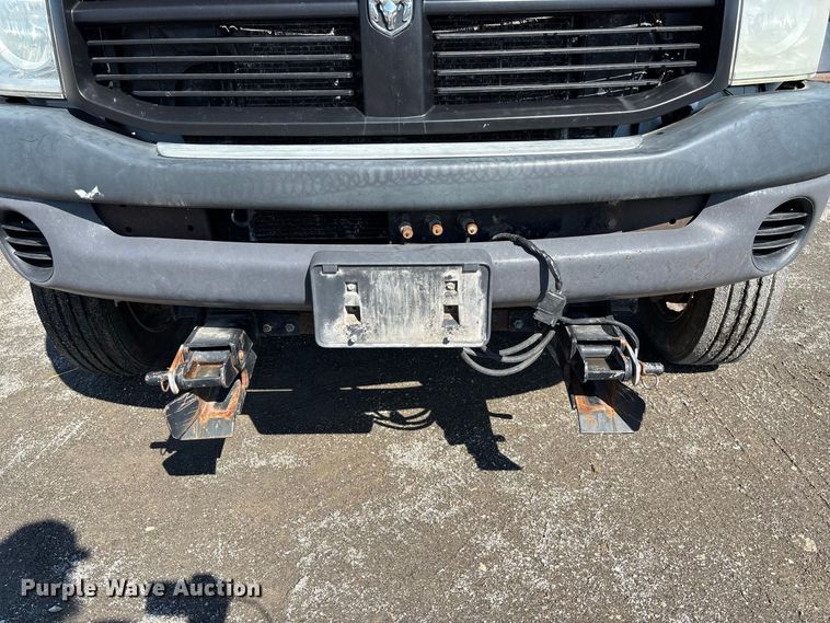 image for item DZ4663 2009 Dodge Ram 5500 dump truck