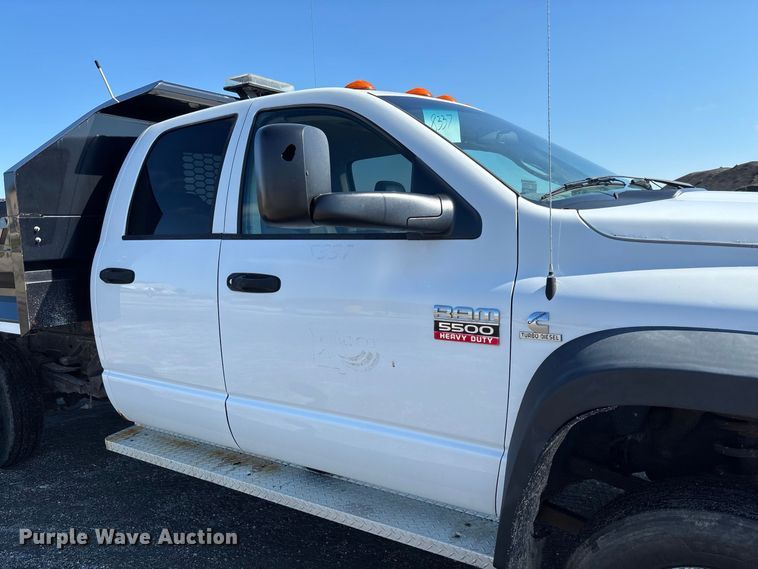 image for item DZ4663 2009 Dodge Ram 5500 dump truck