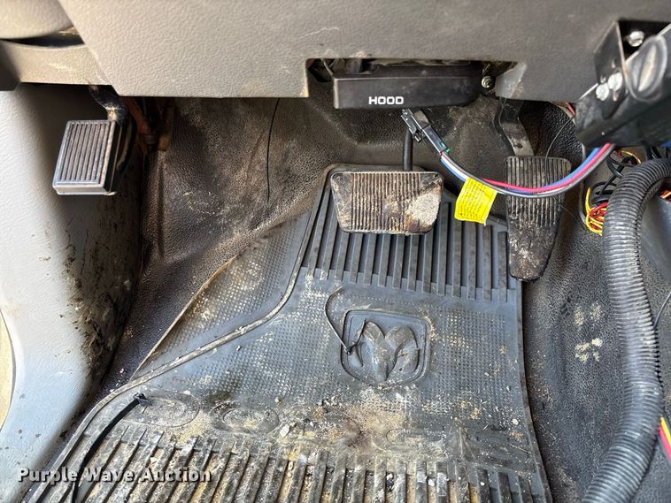 image for item DZ4663 2009 Dodge Ram 5500 dump truck
