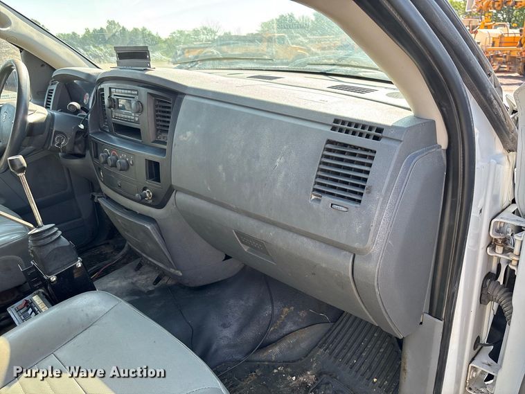 image for item DZ4663 2009 Dodge Ram 5500 dump truck