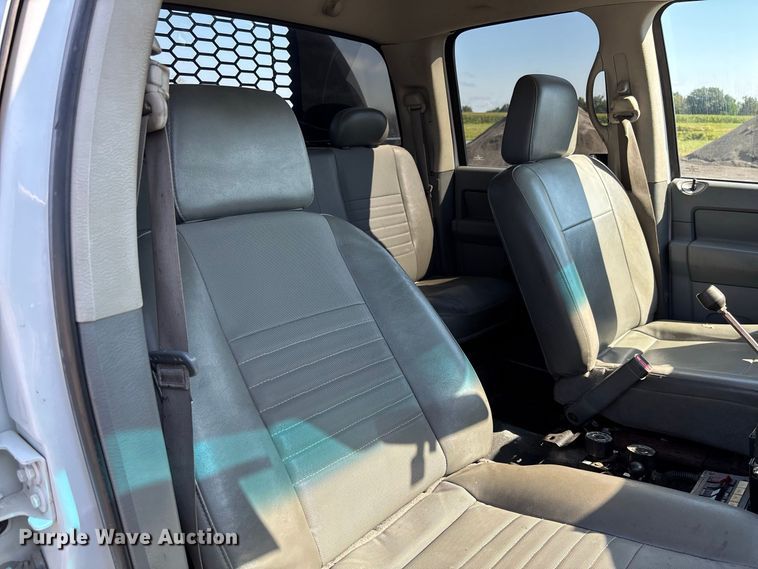 image for item DZ4663 2009 Dodge Ram 5500 dump truck