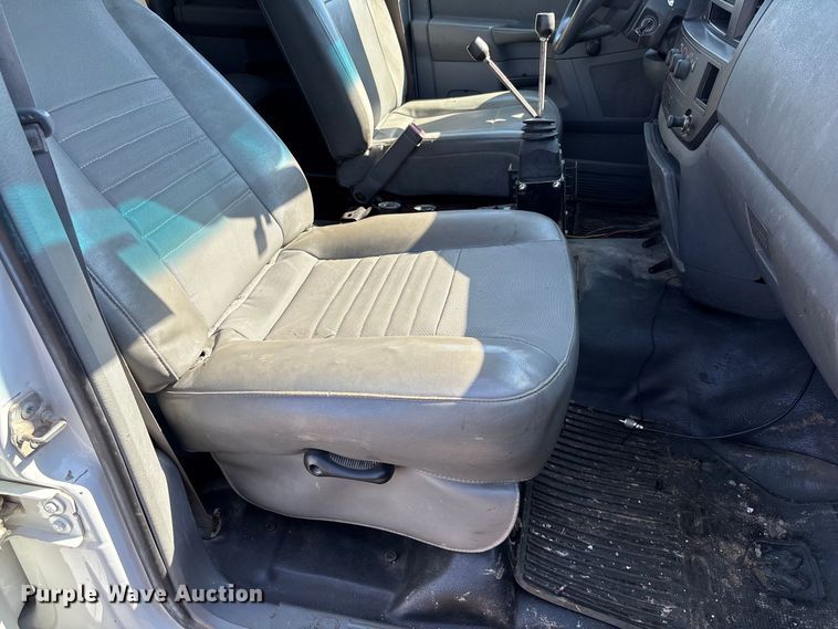 image for item DZ4663 2009 Dodge Ram 5500 dump truck