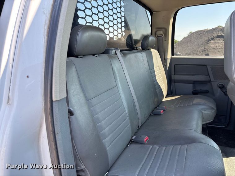 image for item DZ4663 2009 Dodge Ram 5500 dump truck