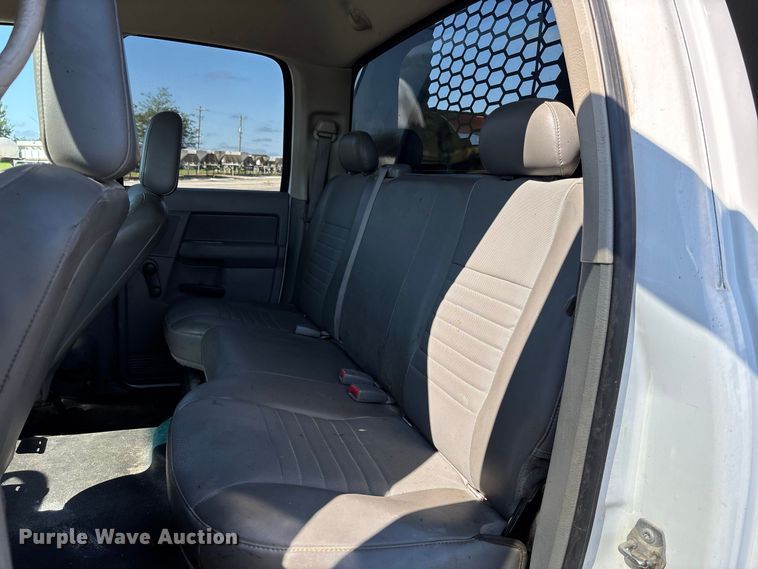image for item DZ4663 2009 Dodge Ram 5500 dump truck