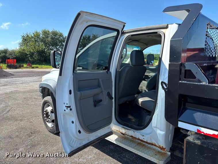 image for item DZ4663 2009 Dodge Ram 5500 dump truck