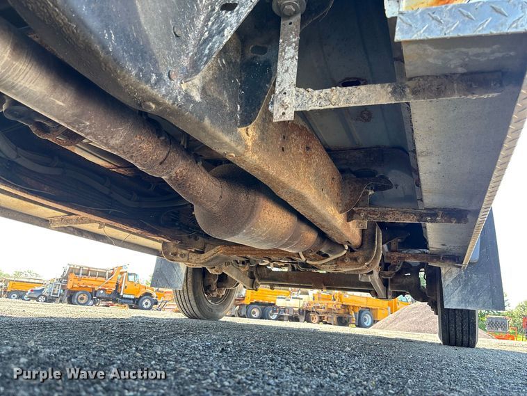 image for item DZ4663 2009 Dodge Ram 5500 dump truck