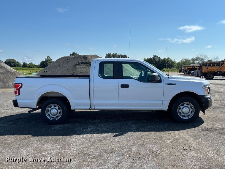 image for item DZ4664 2018 Ford F150 XL Ext. Cab pickup truck