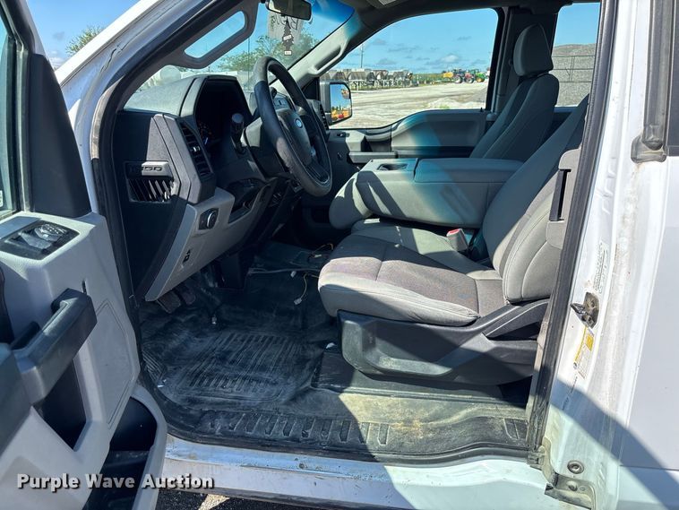 image for item DZ4664 2018 Ford F150 XL Ext. Cab pickup truck
